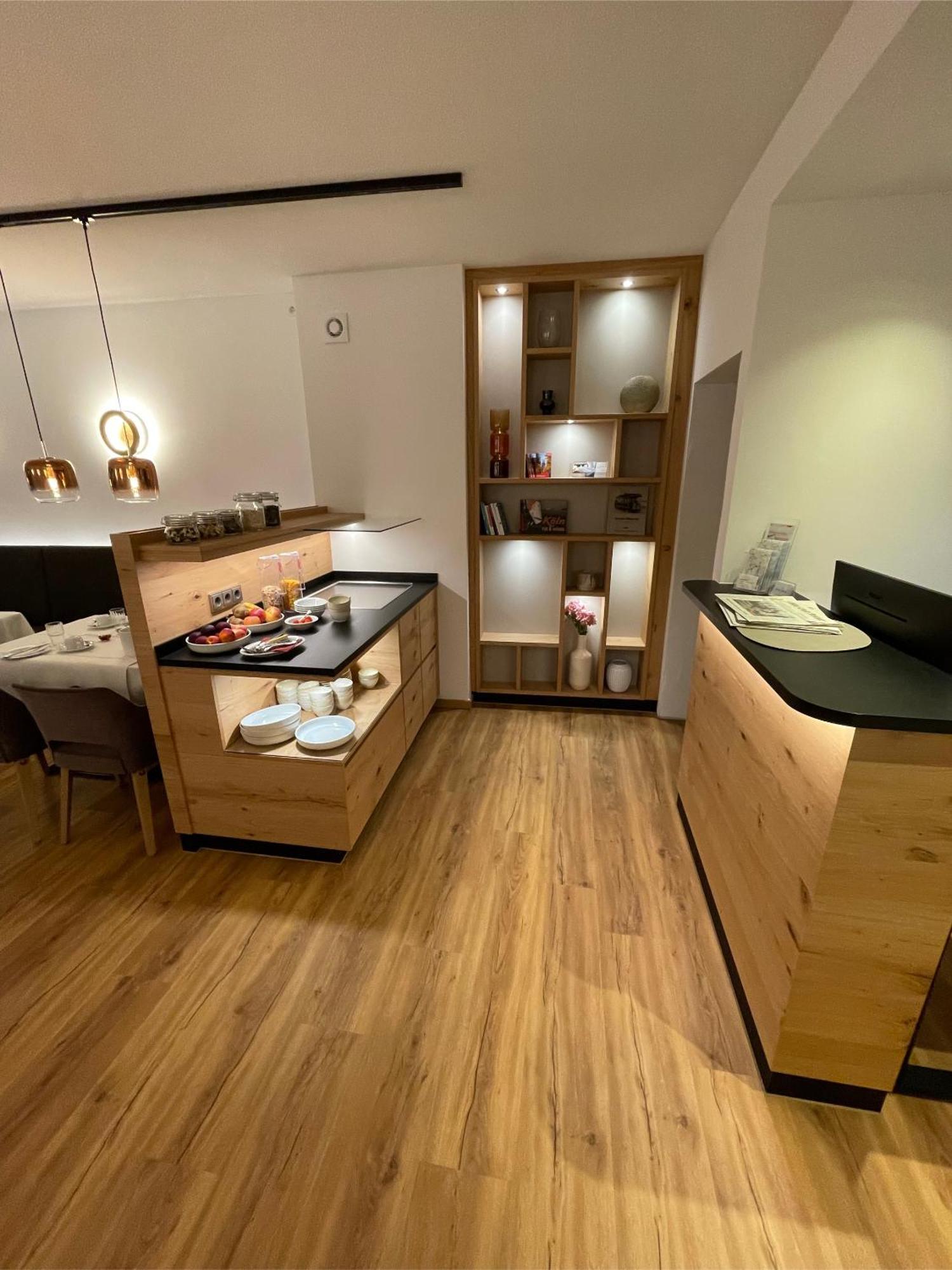 Hotel Wilms Кельн Екстер'єр фото