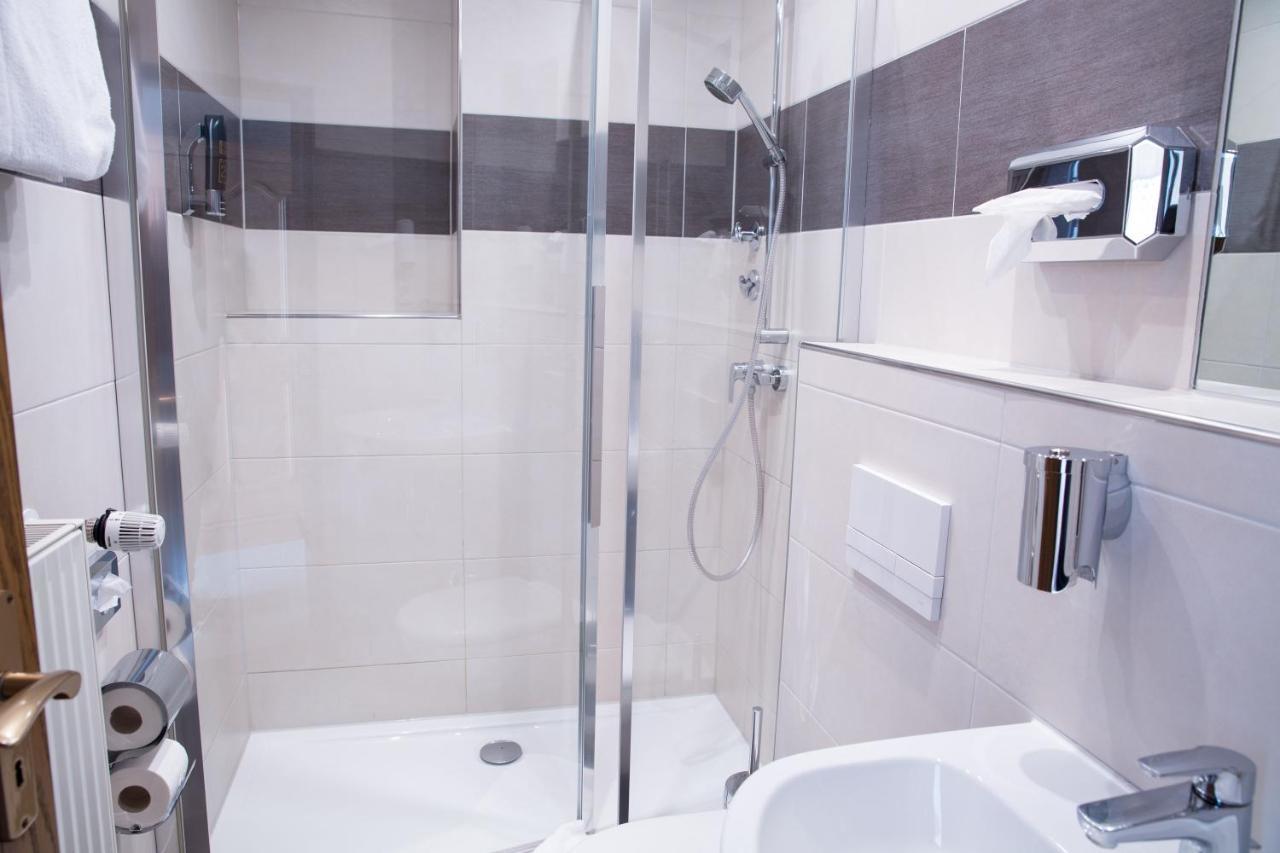 Hotel Wilms Кельн Екстер'єр фото